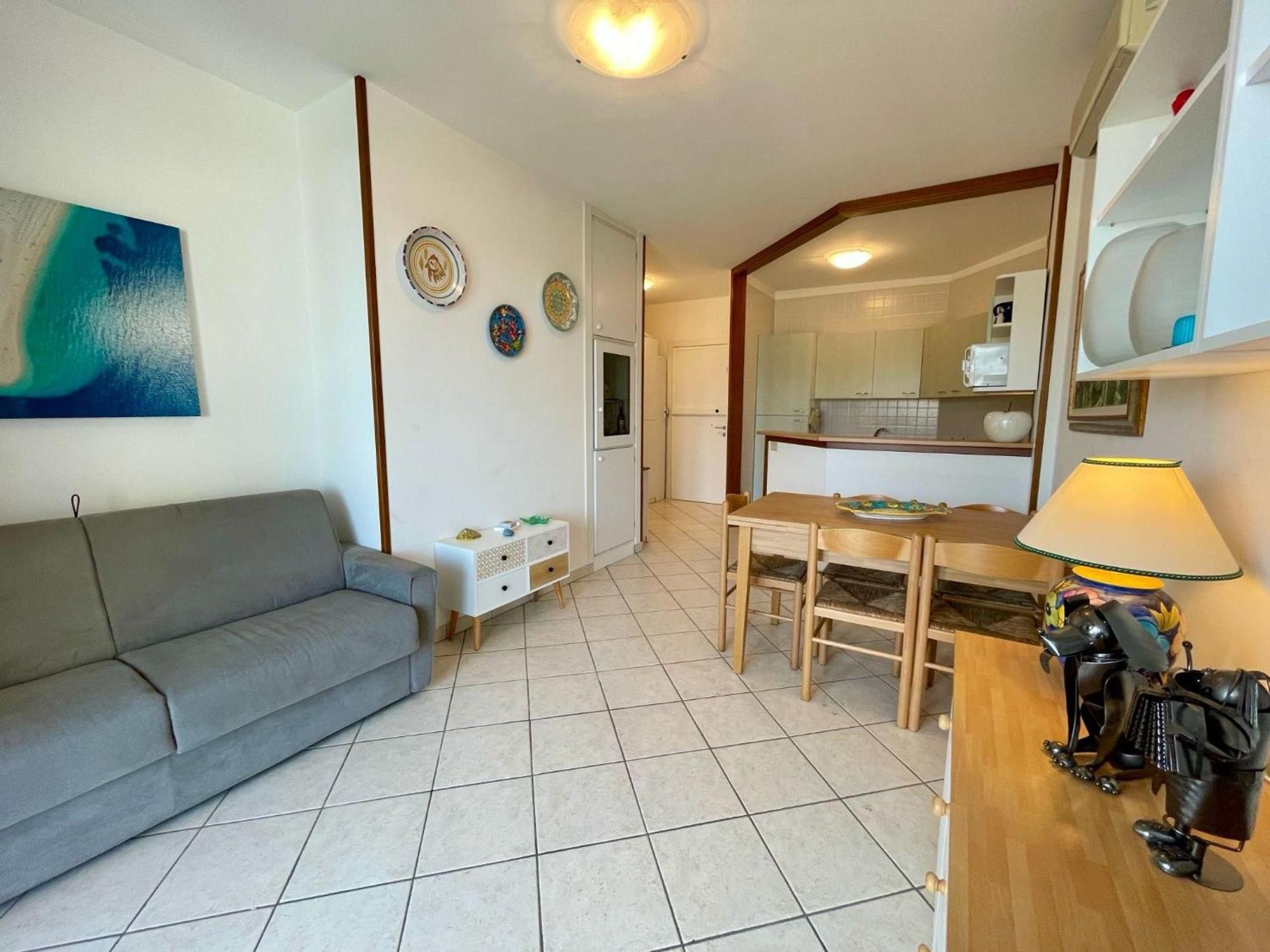 Bright Apartment With Pool Порто-Санта-Маргерита-ди-Каорле Экстерьер фото