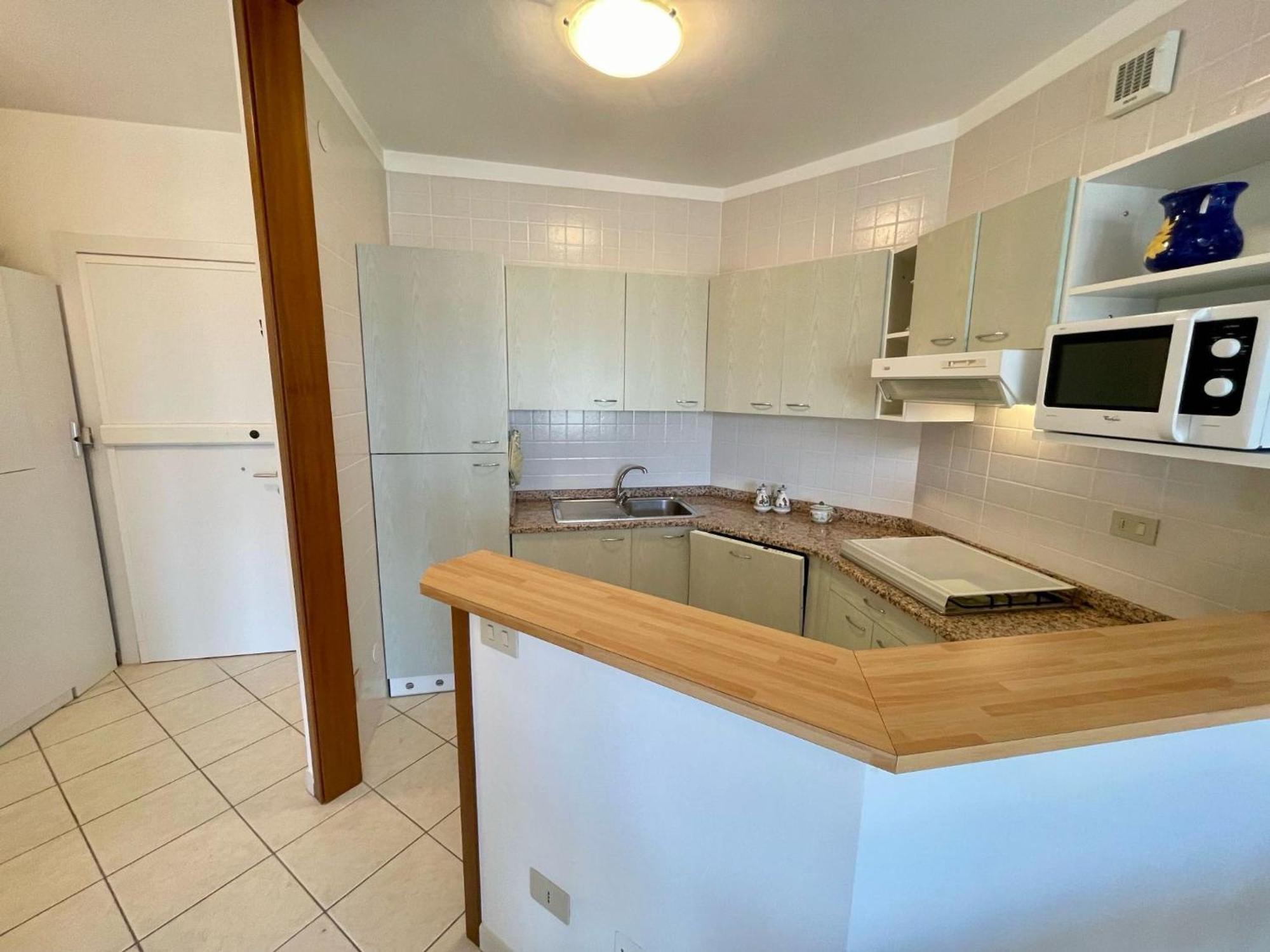 Bright Apartment With Pool Порто-Санта-Маргерита-ди-Каорле Экстерьер фото